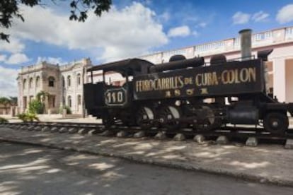 Una vieja locomotora de 1851 en Colón, en la provincia de Matanzas (Cuba).