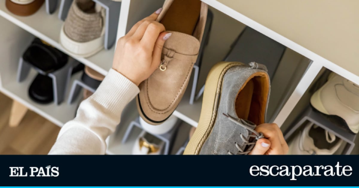 Ordena y aumenta el espacio útil de tu zapatero con este práctico juego de soportes desmontables
