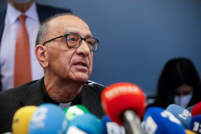 El presidente de la Conferencia Episcopal, Juan José Omella, hace un año, durante la presentación de la auditoría sobre los abusos sexuales en el seno de la Iglesia católica.