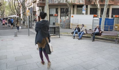 El Ayuntamiento quiere reemplazar las baldosas de la rambla por asfalto