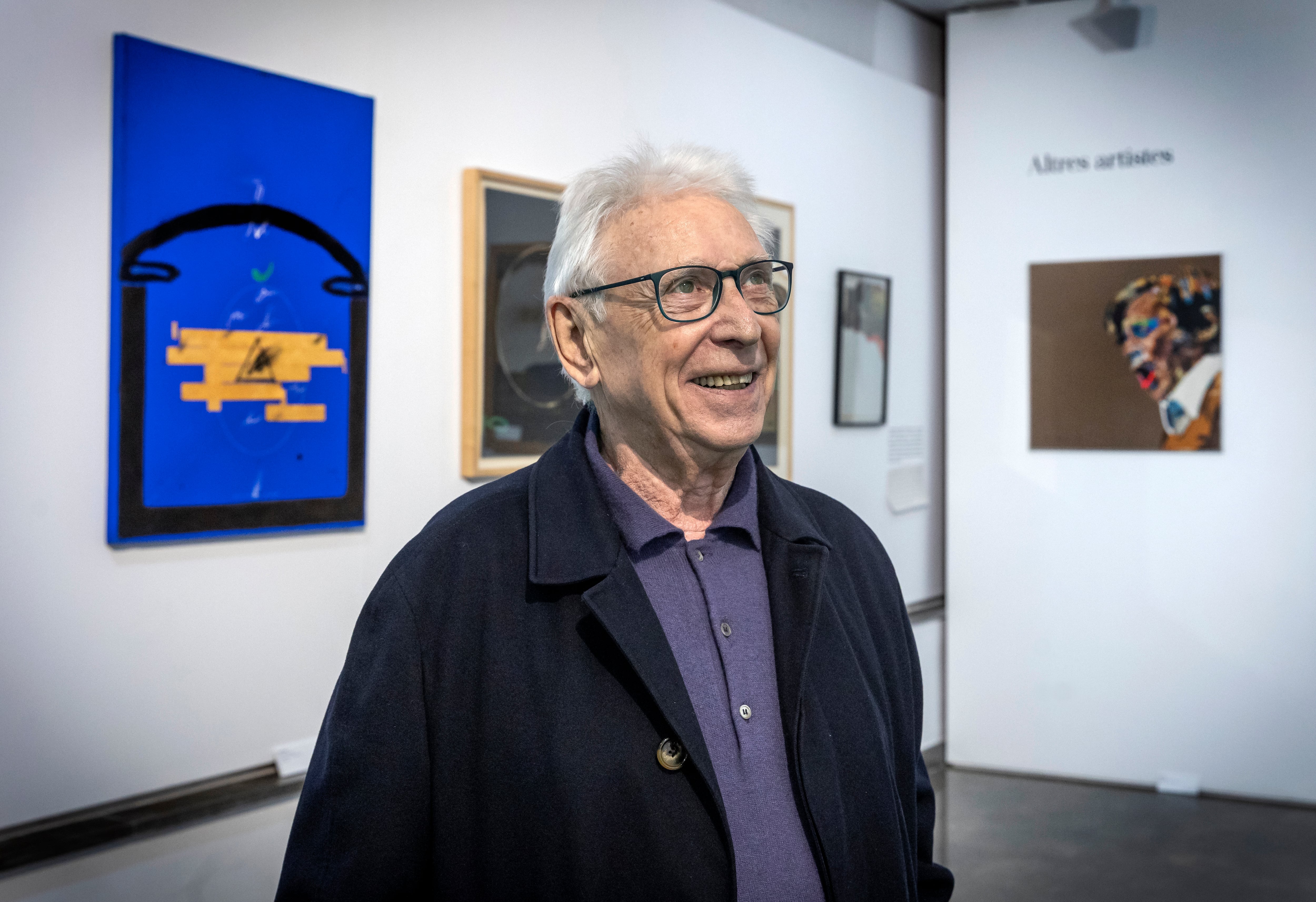 El cantante Raimon el 4 de febrero de 2023 en una exposición de la obras de su colección, donadas a la ciudad de Xàtiva. 