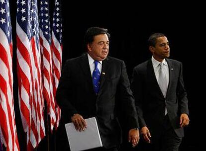Richardson y Obama, al inicio de la conferencia de prensa celebrada en Chicago para presentar al nuevo secretario de Comercio.