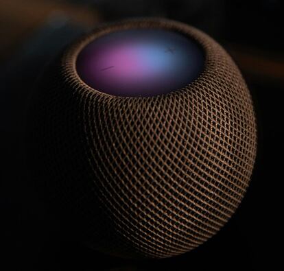 HomePod de color negro de Apple