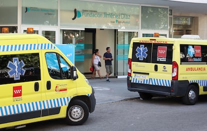 Entrada del hospital Fundación Jiménez Díaz en Madrid.