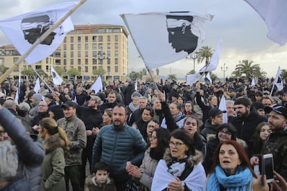 Independentistas corsos en las calles de Ajaccio, en Francia, este s&aacute;bado