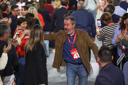 El secretario general del PSOE de Andalucía y portavoz del Grupo Parlamentario Socialista en el Senado, Juan Espadas, este domingo en Sevilla. 