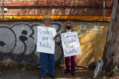 Vecinos se manifiestan por la protección del Parque Ecológico Xochitla, en el Estado de México.