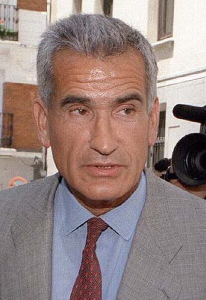 Rafael Vera.