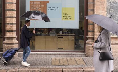 Mortgage ads at a Seville bank.