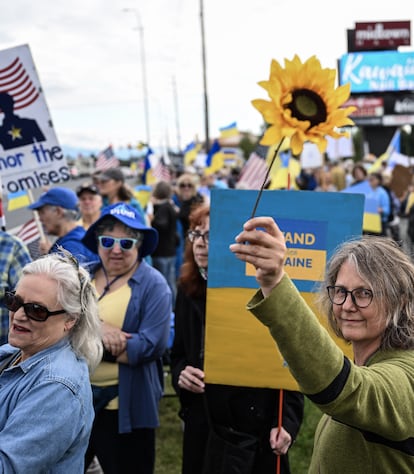 Una protesta a favor de Ucrania en Alaska.