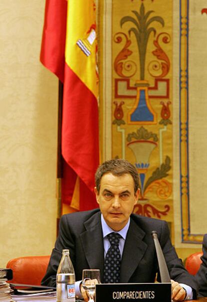 El presidente Zapatero, en la comisión parlamentaria.