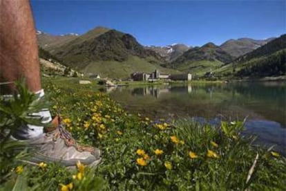 Un excursionista a la Vall de Núria.