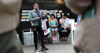 Sergio C. Fanjul, en su lectura en la Feria del Libro.