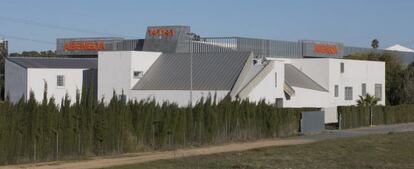 Exterior del complex d'Abengoa Water, a Dos Hermanas (Sevilla).