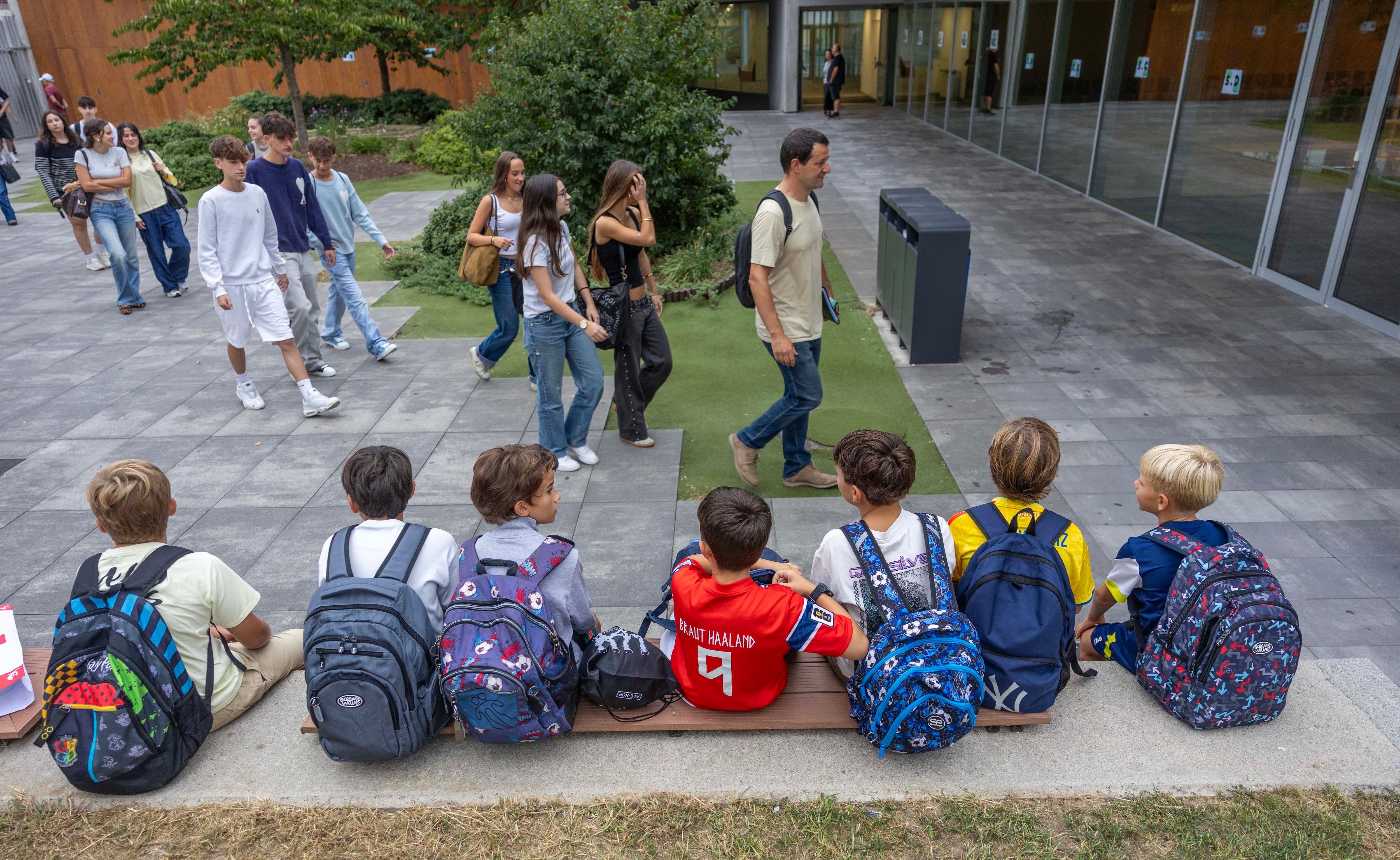 Los alumnos españoles son los que más usan la IA para estudiar del mundo desarrollado (y no mejora su rendimiento)