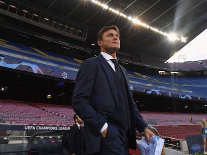 Javier Zanetti, en el Camp Nou durante el entrenamiento del Inter el 1 de octubre