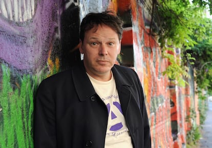 David Graeber posa en una charla sobre el movimiento Occupy italiano el 13 de junio de 2012. 

