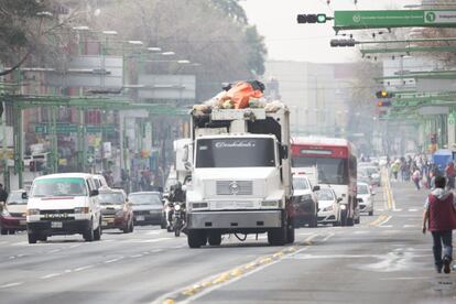 Una vía principal de la Ciudad de México durante la contingencia.