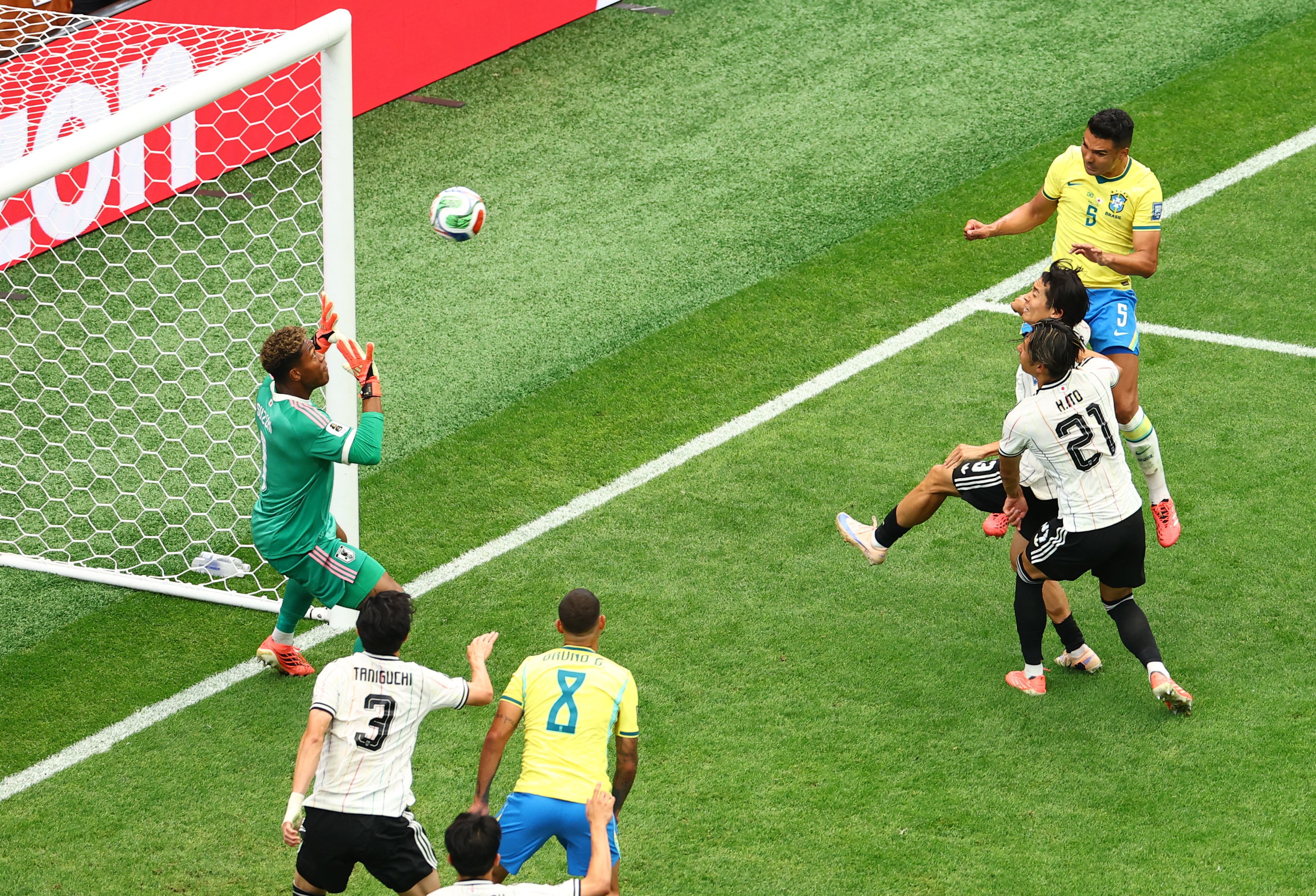 Brasil - Japón, el partido de dieciseisavos del Mundial en directo | Casemiro iguala la contienda con un gol de cabeza