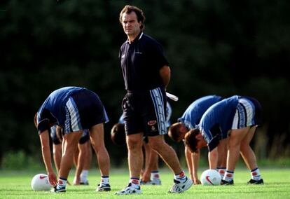 Bielsa, en un entrenamiento en el Espanyol.