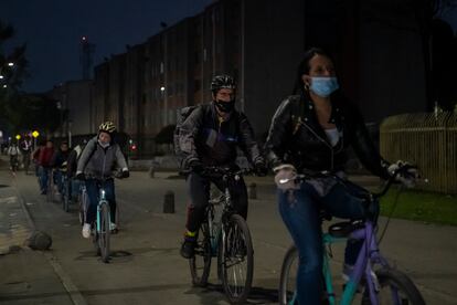 Ciclistas en Bogotá