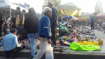 En los mercadillos abunda el comercio ilegal.