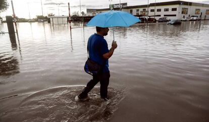 Inundaciones en la localidad valenciana de Museros, este viernes.