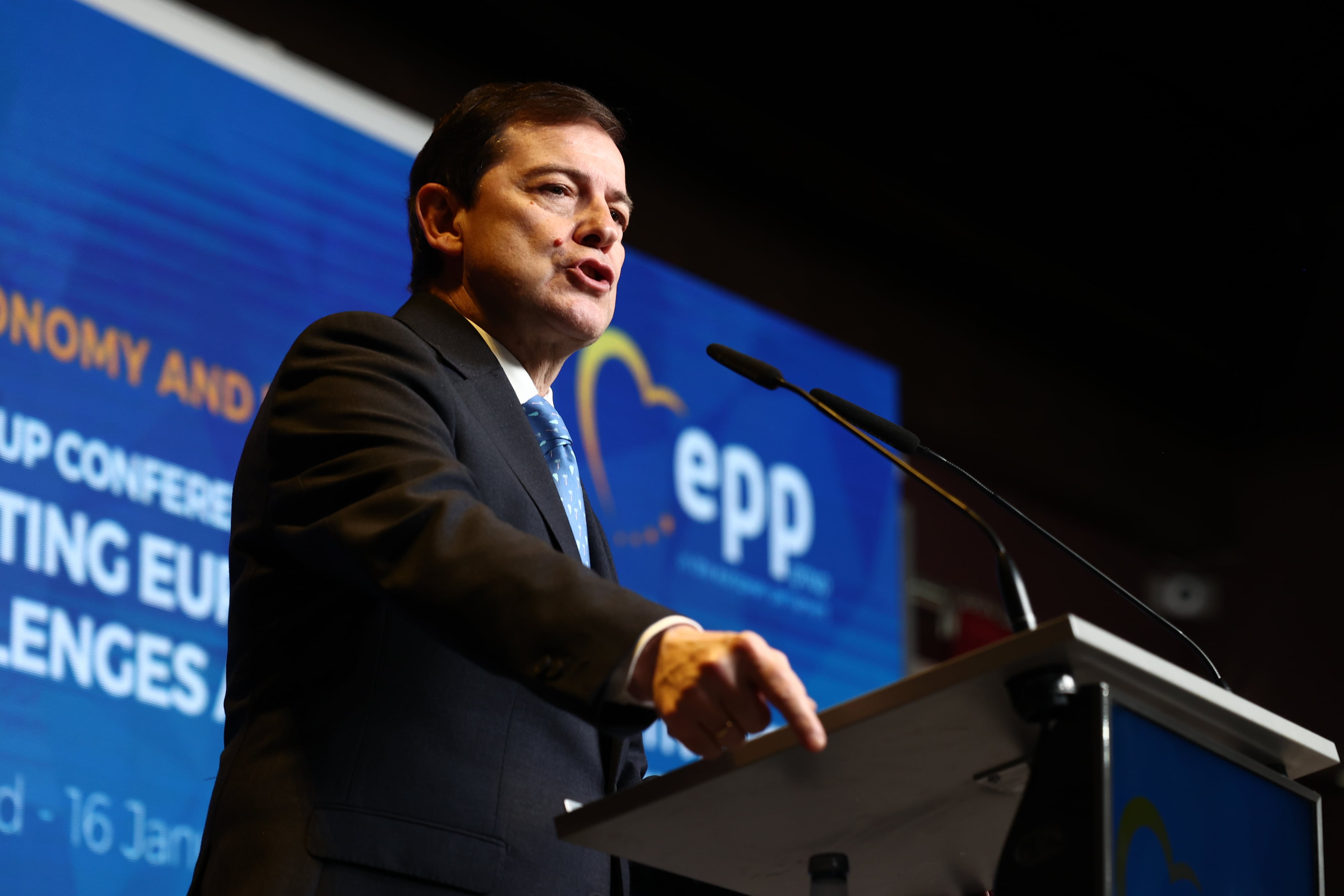 Mañueco apura y deja los comicios en Castilla y León para el 15 de marzo