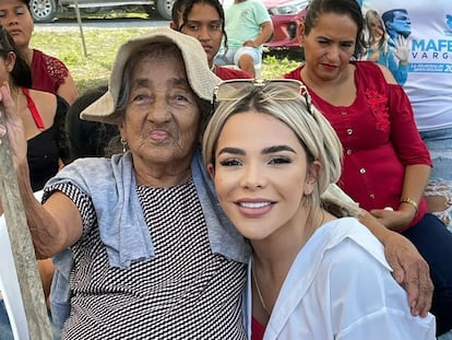 Mafer Vargas, en una de sus visitas durante la campaña electoral.
