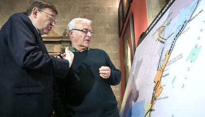 El jefe del Consell, Puig, y el alcalde de Valenca, Rib&oacute;.