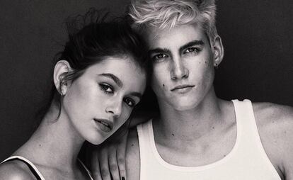 Kaia y, a la derecha, Presley Gerber, los dos hijos de la modelo, también siguen sus pasos en el mundo de la moda.