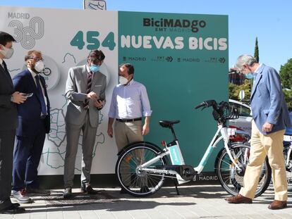 La EMT lanza un nuevo servicio de bicicletas eléctricas sin base fija, que estará disponible al 50% desde mañana.