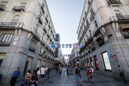 La madrileña calle de Preciados, este martes.