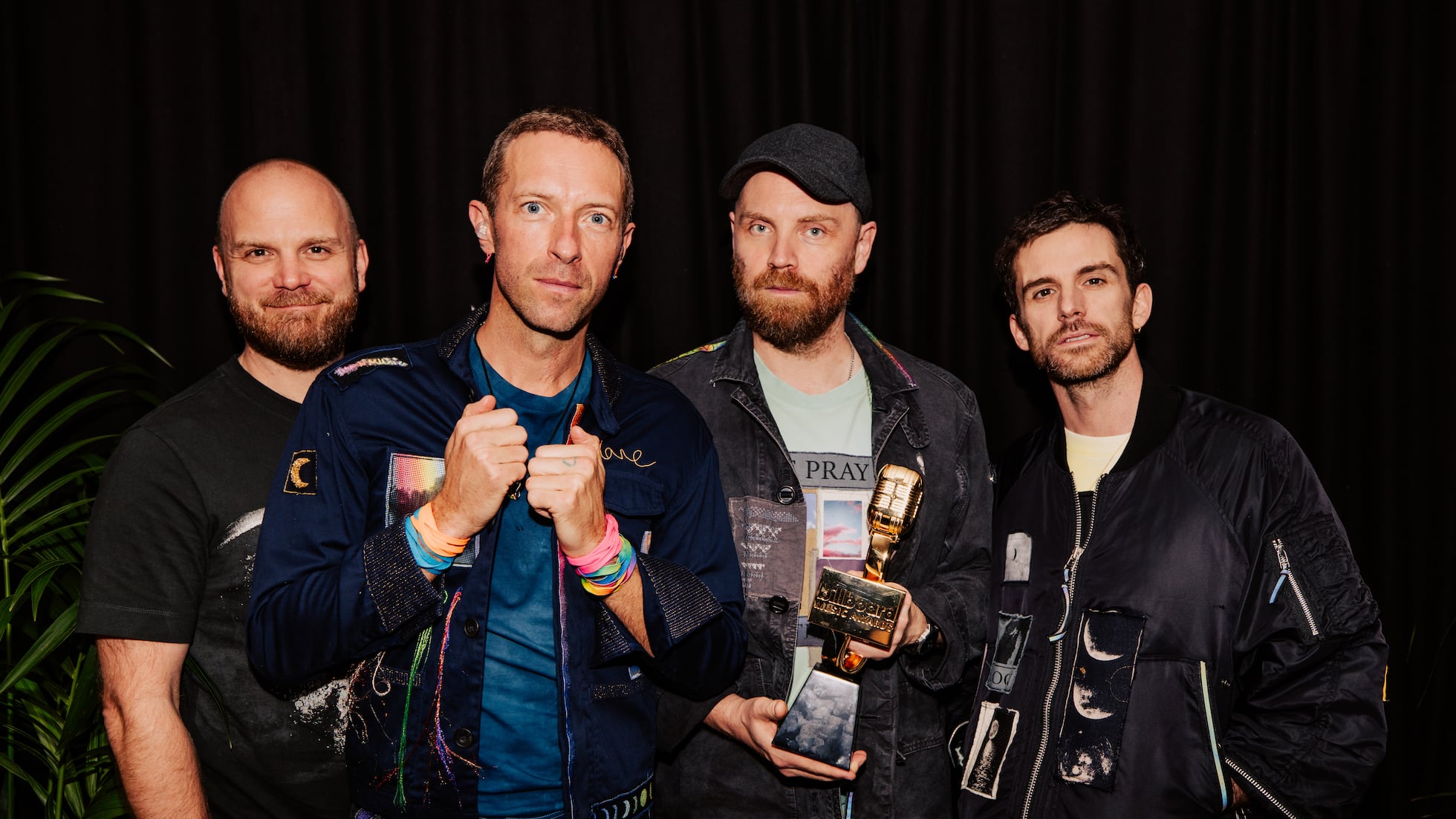 Coldplay at 25: From alternative band to 'manipulating emotions on a grand scale' | Culture | EL PAÍS English