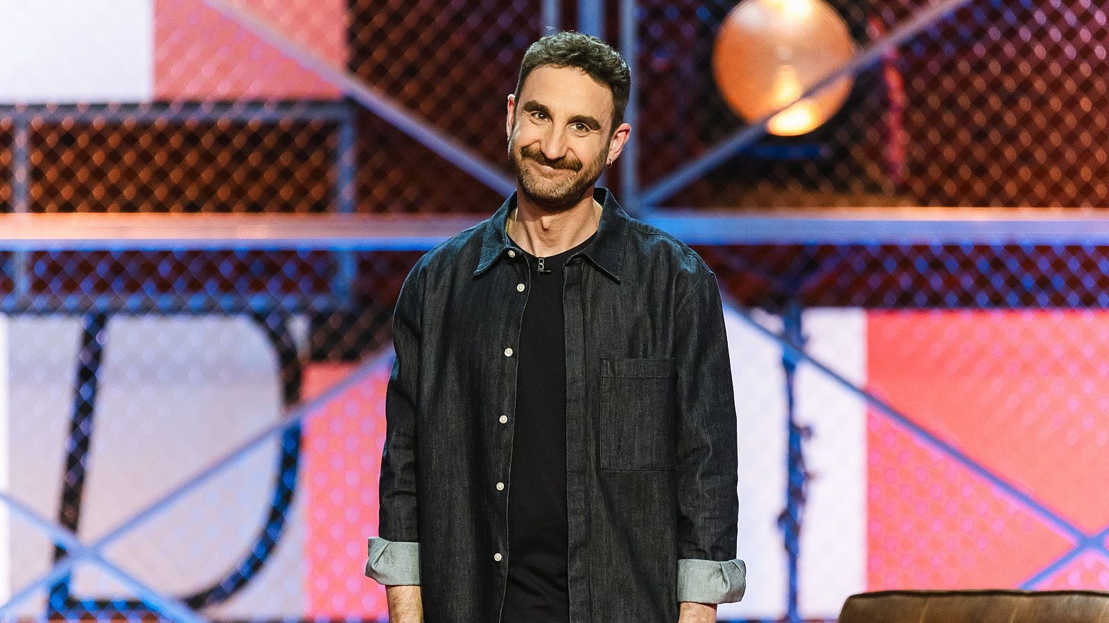 Dani Rovira regresa como presentador a La 1 con ‘Al margen de todo’ y queda como cuarta opción de la noche