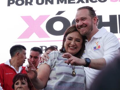 Xóchitl Gálvez y Santiago Taboada, el 22 de marzo en Ciudad de México.