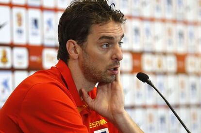 Pau Gasol, durante su comparecencia ante la prensa en Madrid