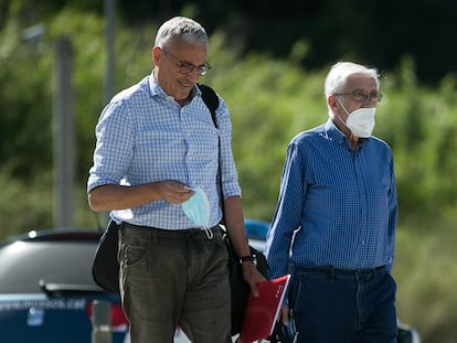 Osácar junto a su  abogado Xavier Melero.