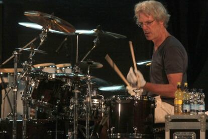 El bateria de The Police, Steward Copeland.