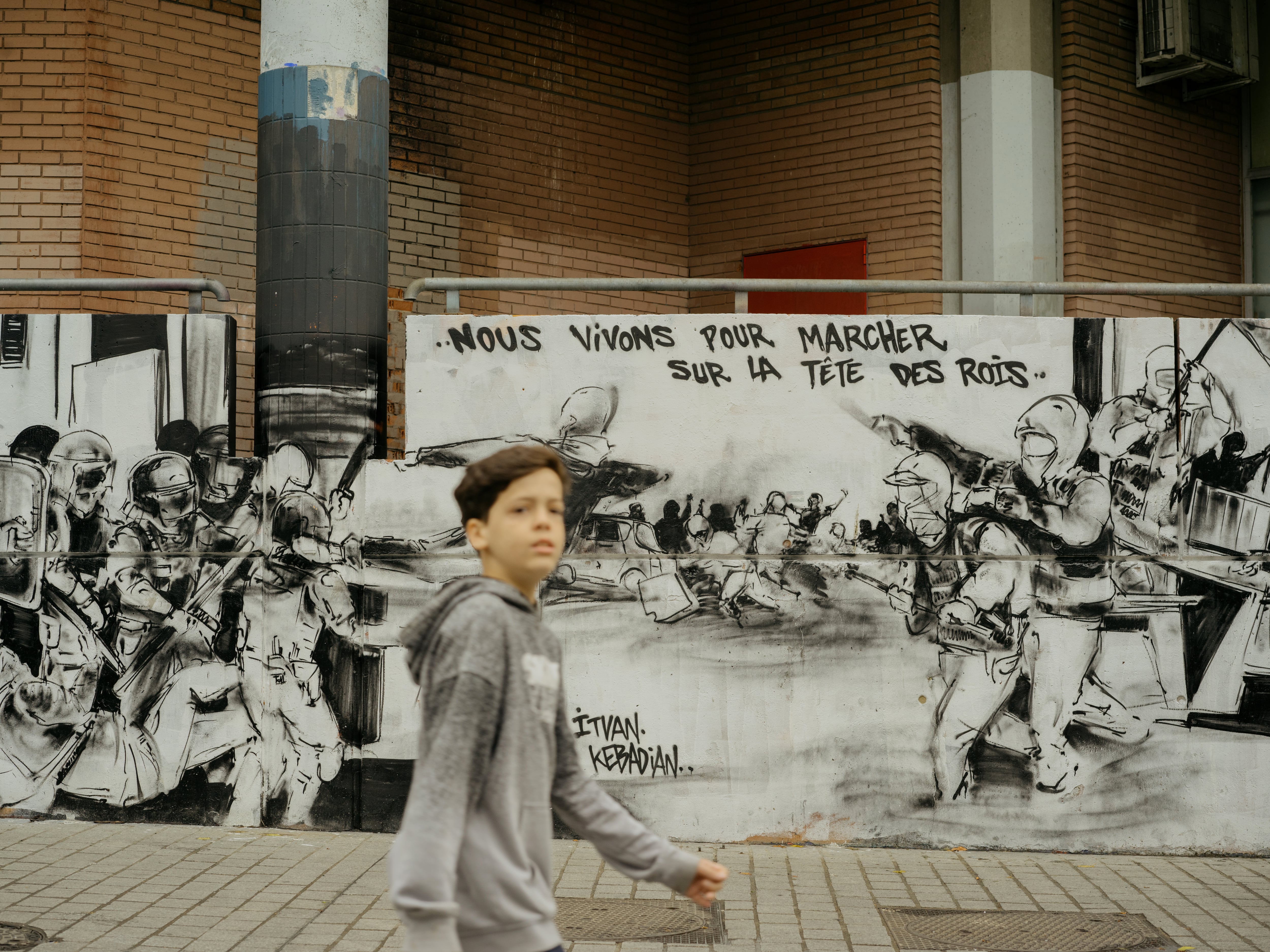 Un graffiti en Saint-Denis en el que se lee: 
