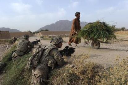 Soldados estadounidenses hacen guardia en la provincia de Kandahar, Afganistán. / Foto de archivo. ROMEO GACAD (AFP)