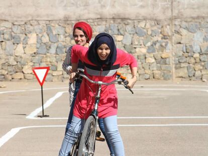 Usuarias de Pikala Bikes, en Marrakech. 