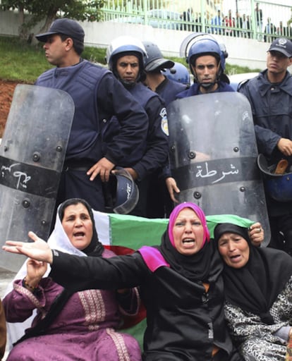 Protesta de familiares de mártires, el pasado mayo en Argel.