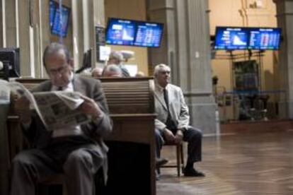 Imagen del interior de la bolsa de Madrid. EFE/Archivo