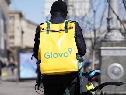 Un repartidor de Glovo, una de las empresas europeas que más financiación ha captado este año.