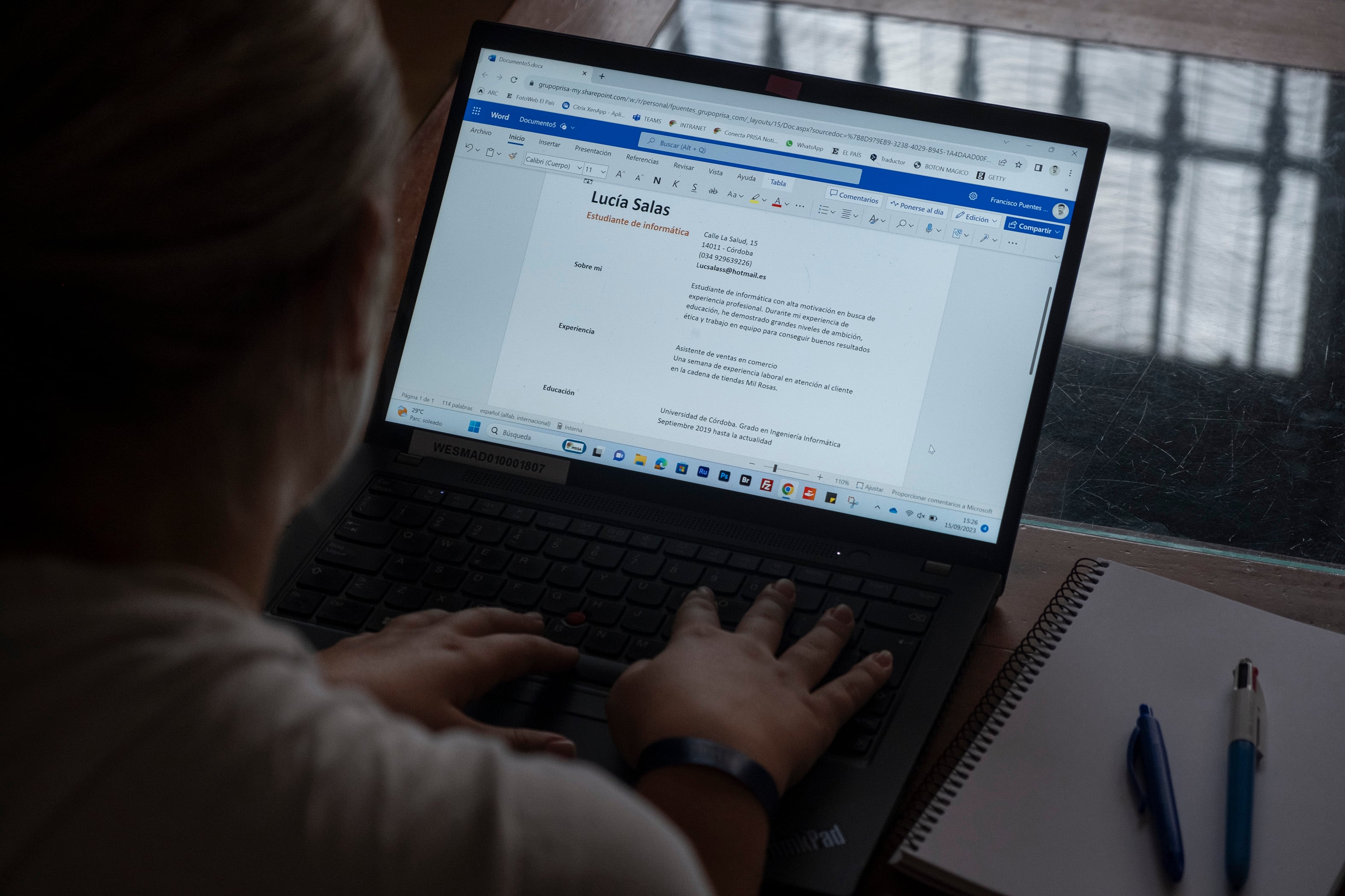 Jóvenes atrapados en la ficción del mérito