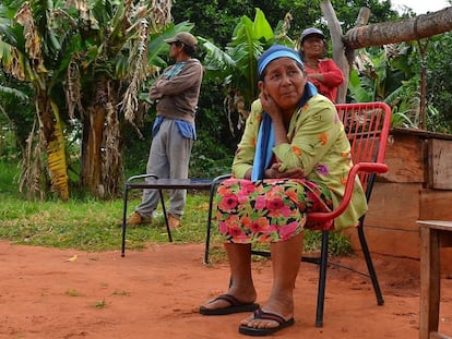 Ind&iacute;genas de San Pedro, Paraguay.