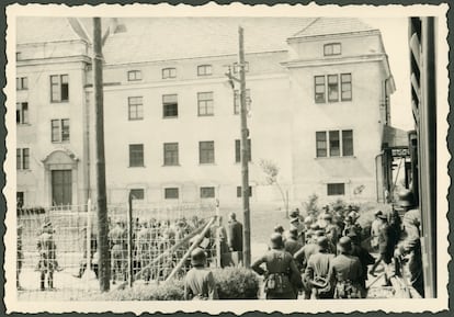 Prisoners arriving at Auschwitz.