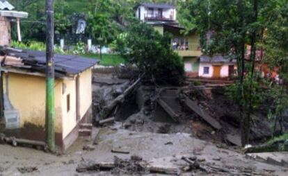 Un sector del municipio de Salgar después de una avalancha.