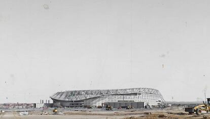 'Paisaje de Madrid con estadio' (2017), obra del pintor César Galicia expuesta en la colectiva 'Madrid pintoresco'.